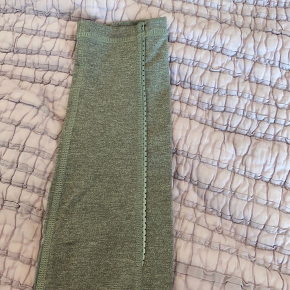Ivivva girl’s leggings size 8 - Picture 5 of 5